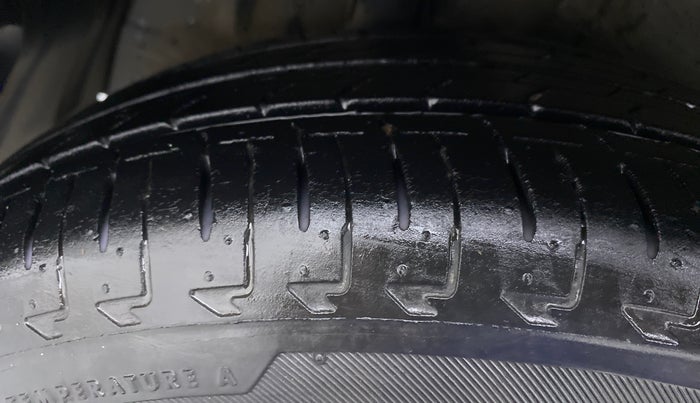 2019 Maruti IGNIS DELTA 1.2 K12, CNG, Manual, 59,525 km, Right Rear Tyre Tread