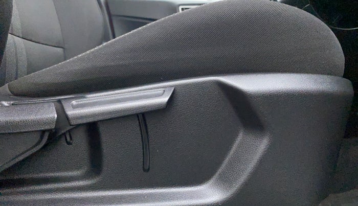 2019 Hyundai VENUE 1.0 TURBO GDI SX+ AT, Petrol, Automatic, 5,662 km, Driver Side Adjustment Panel