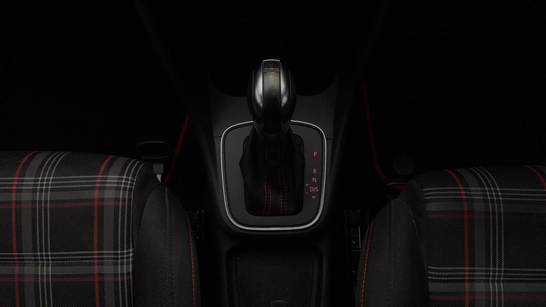 2017 Volkswagen Polo Gti, Automatic, 83701 km, Gear Lever 