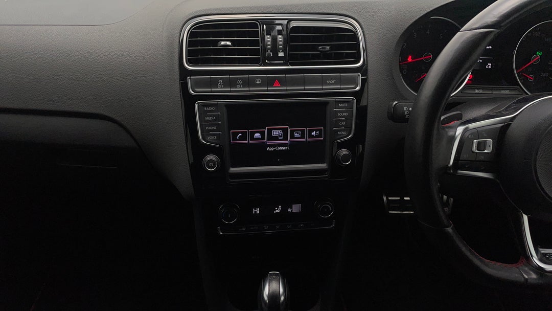 2017 Volkswagen Polo Gti, Automatic, 83701 km, Center Console