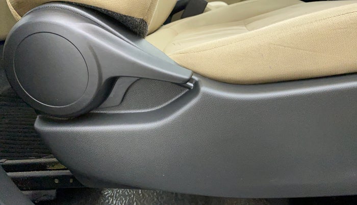 2018 Honda Amaze 1.2 EMT I VTEC, Petrol, Manual, 65,697 km, Driver Side Adjustment Panel