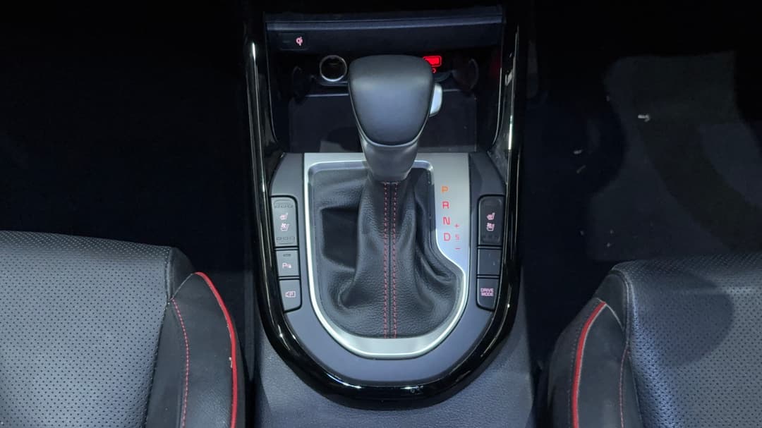 2023 Kia Cerato Gt, Automatic, 37389 km, Gear Lever 