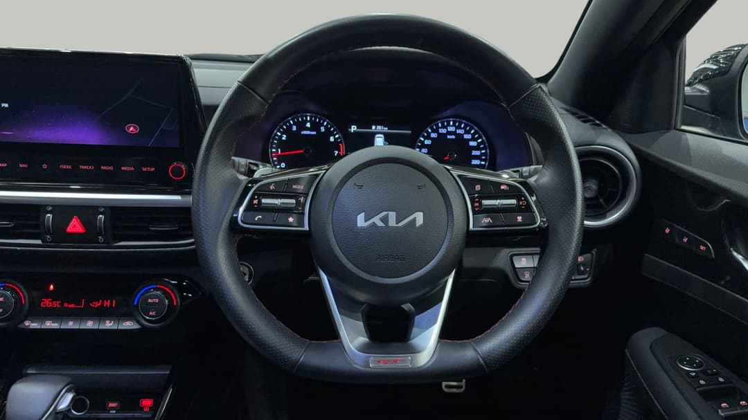 2023 Kia Cerato Gt, Automatic, 37389 km, Steering Wheel Close-up