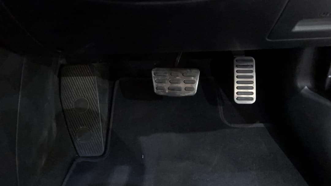 2023 Kia Cerato Gt, Automatic, 37389 km, Pedals and Footmat