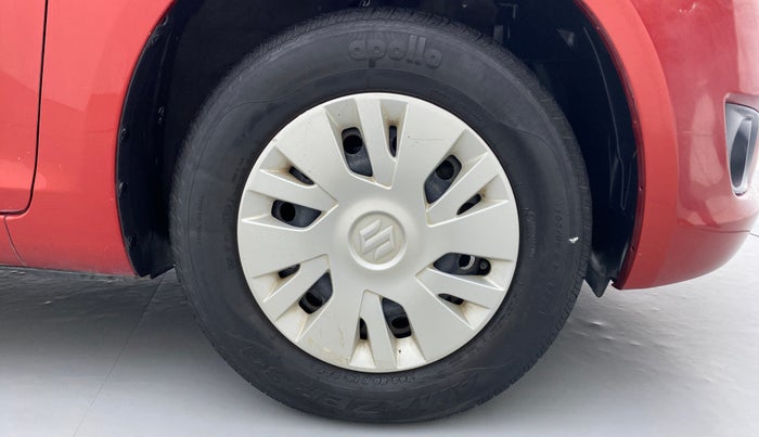 2014 Maruti Swift VXI D, Petrol, Manual, 22,569 km, Right Front Wheel