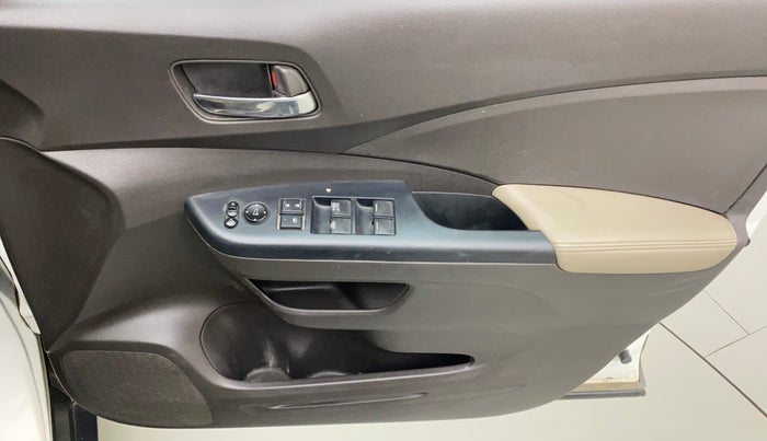 2016 Honda CRV 2.4L 2WD AT, Petrol, Automatic, 70,382 km, Driver Side Door Panels Control