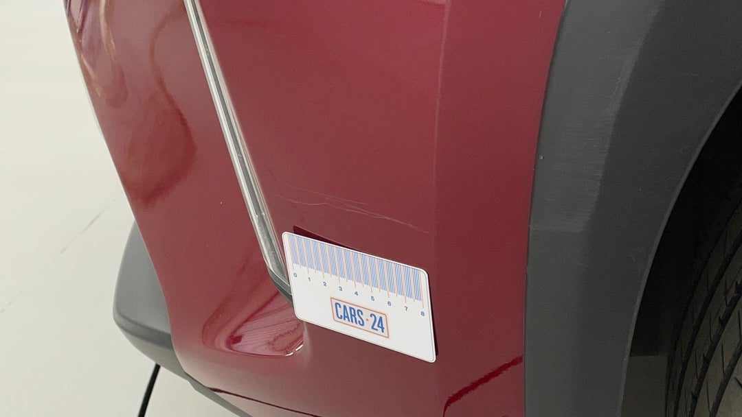 Bumper Front Scratch