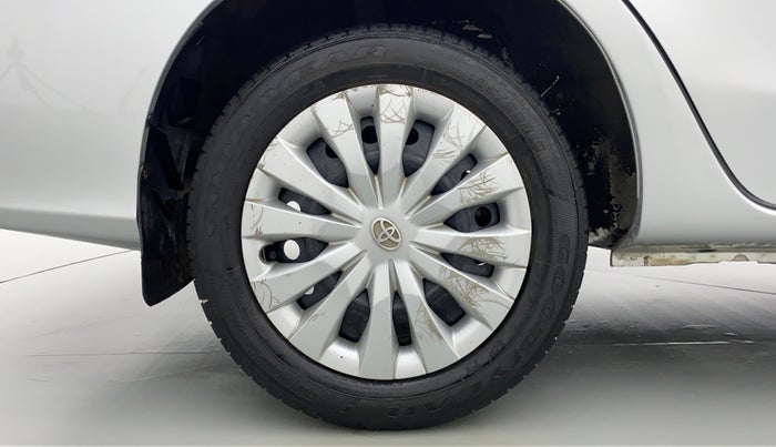 2017 Toyota Etios V, Petrol, Manual, 74,137 km, Right Rear Wheel