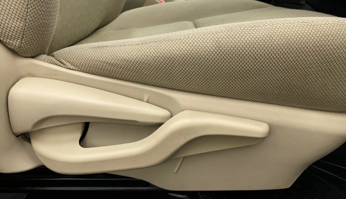 2017 Toyota Etios V, Petrol, Manual, 74,137 km, Driver Side Adjustment Panel