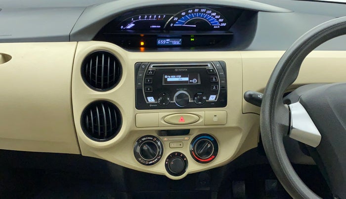 2017 Toyota Etios V, Petrol, Manual, 74,137 km, Air Conditioner