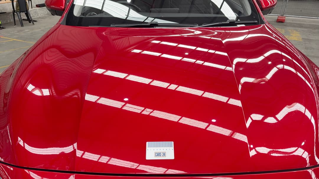 2022 MG HS +ev Phev Essence, Automatic, 34077 km, Bonnet Chip