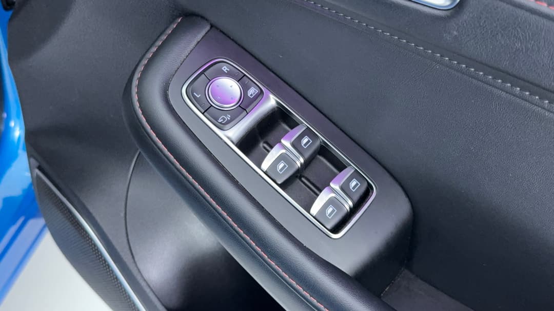 2021 MG HS Excite, Automatic, 66484 km, Drivers Side Door Panel Controls