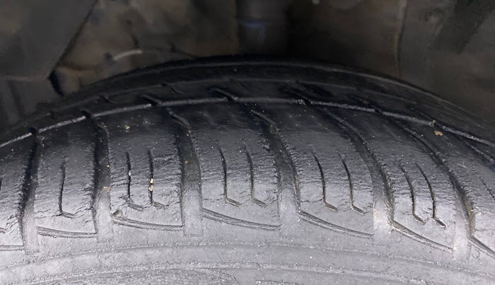 2018 Maruti Vitara Brezza LDI, Diesel, Manual, 70,167 km, Left Front Tyre Tread
