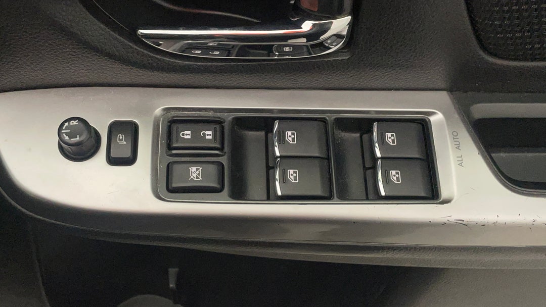 Drivers Side Door Panel Controls
