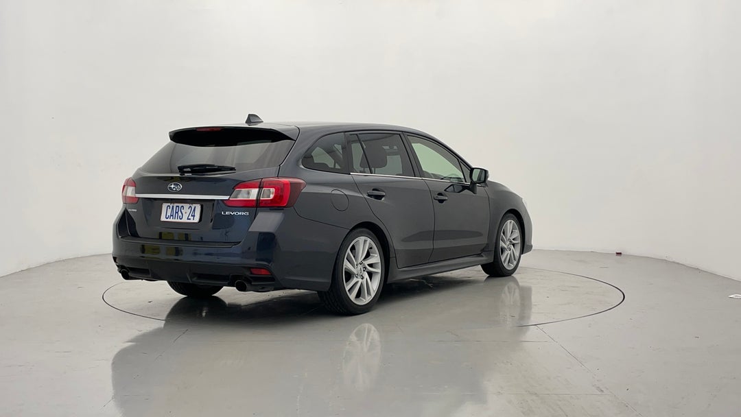 Right Back Diagonal (45- Degree) View