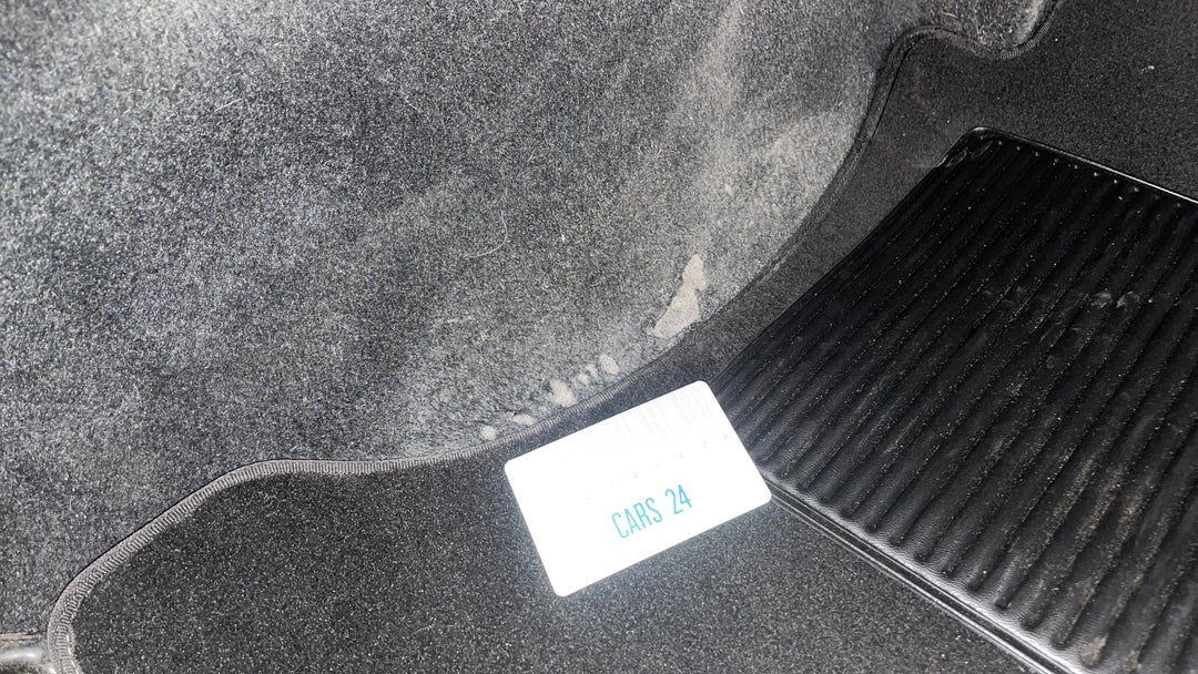 Floors / Carpets Tear