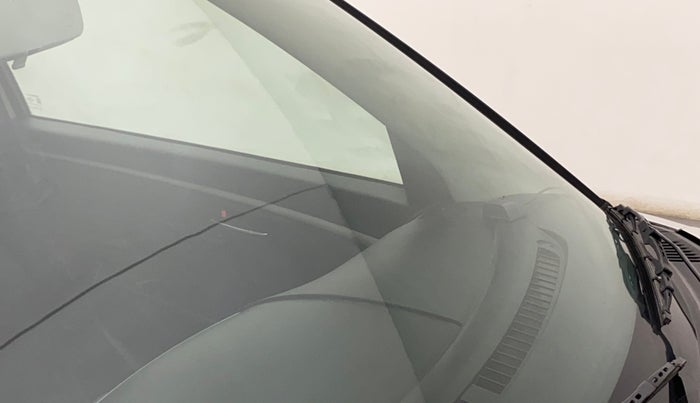 2013 Maruti Swift VXI, Petrol, Manual, 60,788 km, Front windshield - Minor spot on windshield