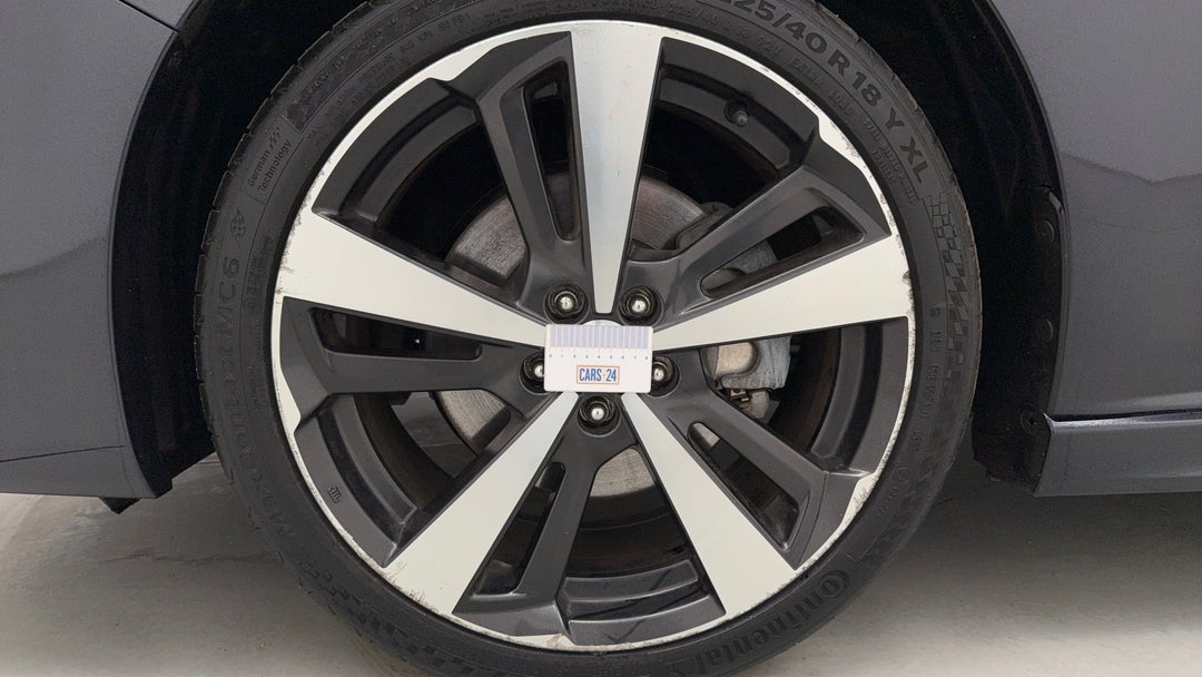 2017 Subaru Impreza 2.0i-s (awd), Automatic, 136134 km, Wheels Rim Front LHS Gutter Rash