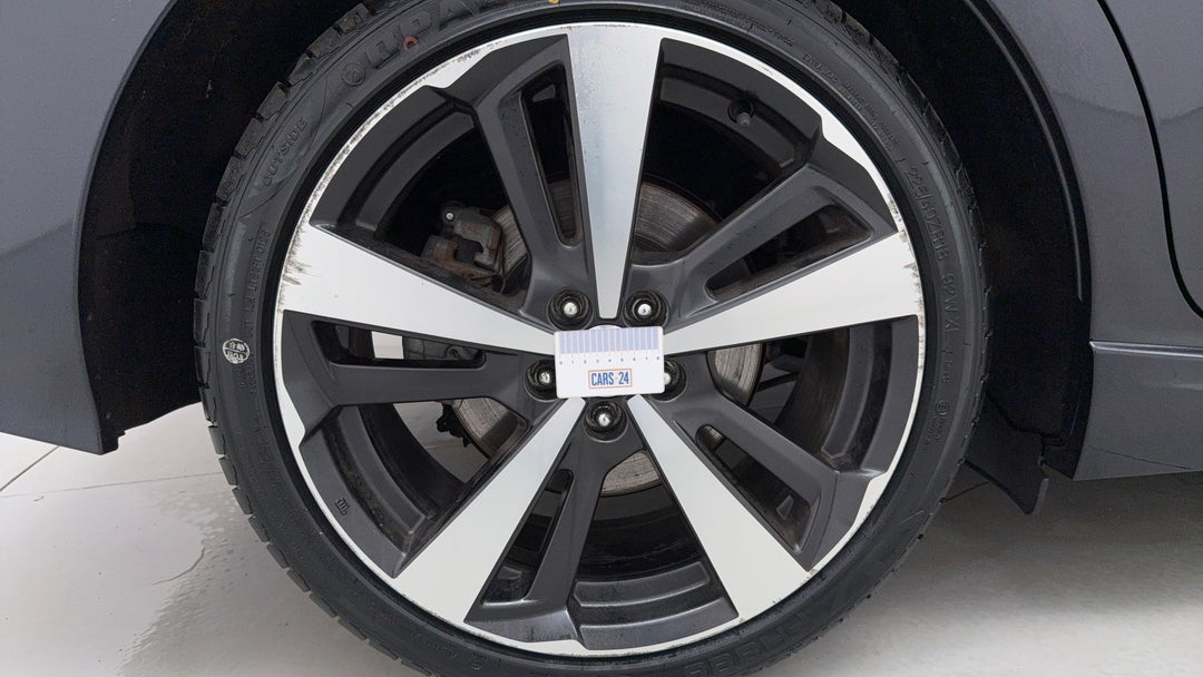 2017 Subaru Impreza 2.0i-s (awd), Automatic, 136134 km, Wheels Rim Rear RHS Gutter Rash