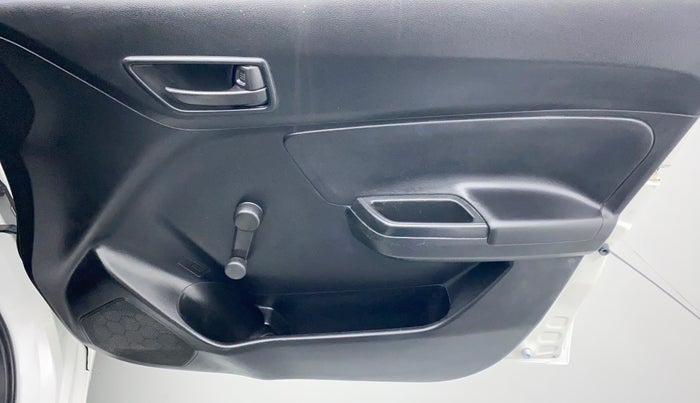 2018 Maruti Swift LXI D, Petrol, Manual, 12,659 km, Driver Side Door Panels Control