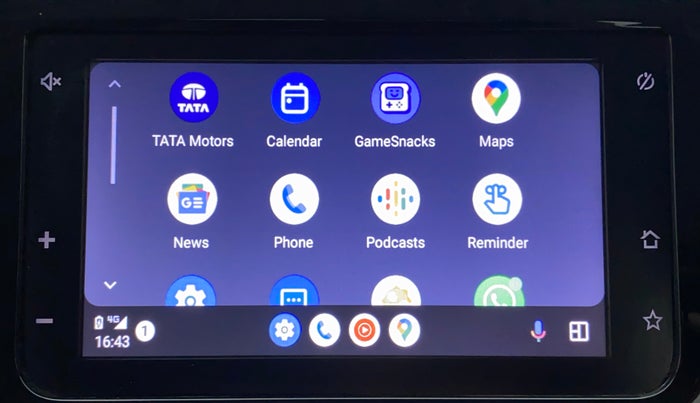 2019 Tata Tiago XZ PLUS PETROL, Petrol, Manual, 30,910 km, Apple CarPlay and Android Auto