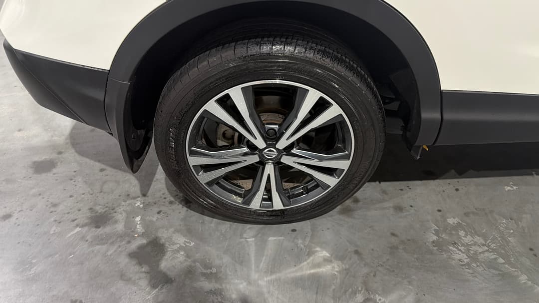2017 Nissan Qashqai St-l, Automatic, 104027 km, Right Rear Wheel