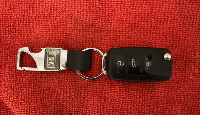 2016 Volkswagen Ameo HIGHLINE1.2L, Petrol, Manual, 36,744 km, Key Close Up