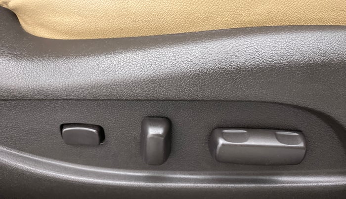 2014 Hyundai Sonata 2.4 GDI AT, Petrol, Automatic, 48,994 km, Driver Side Adjustment Panel