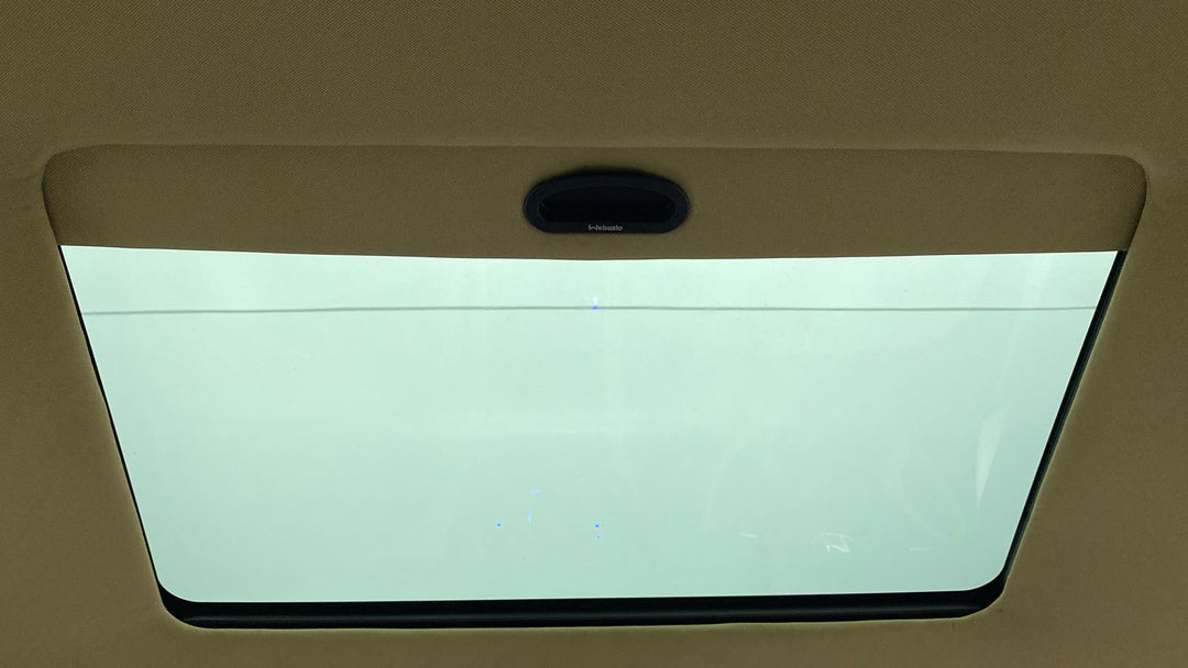 Moonroof/ Sunroof