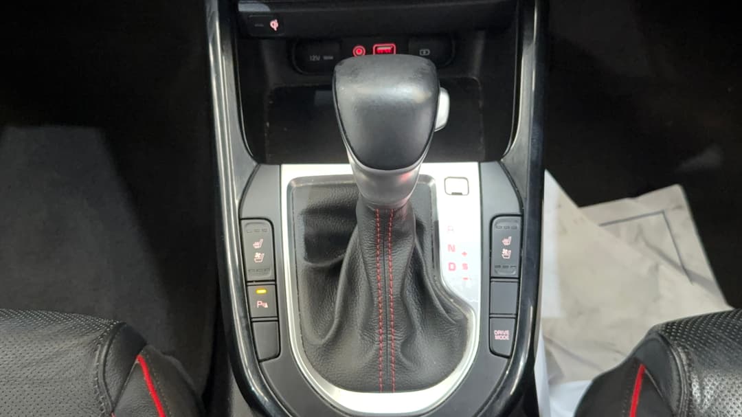 2019 Kia Cerato Gt Safety Pack, Automatic, 47924 km, Gear Lever 