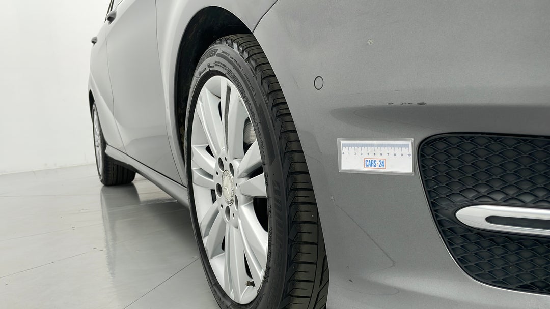 Bumper Front Scratch