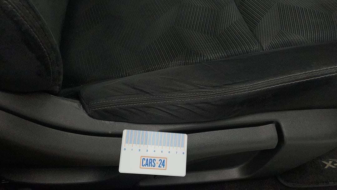 Seats Front RHS Wear