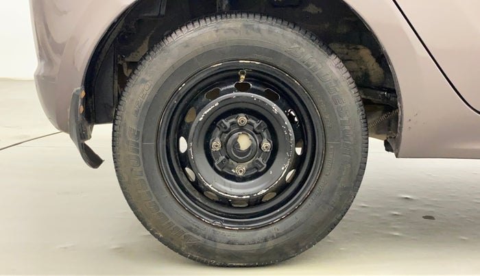 2017 Tata Tiago XE PETROL, Petrol, Manual, 43,483 km, Right Rear Wheel