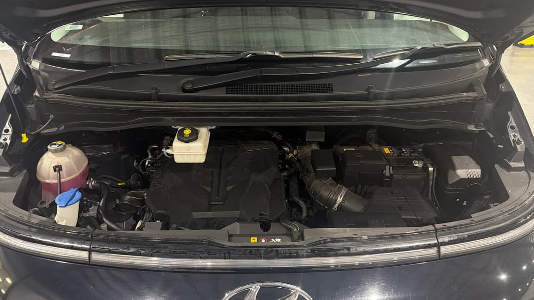 2022 Hyundai Staria Staria, Automatic, 83971 km, Open Bonnet (Engine)