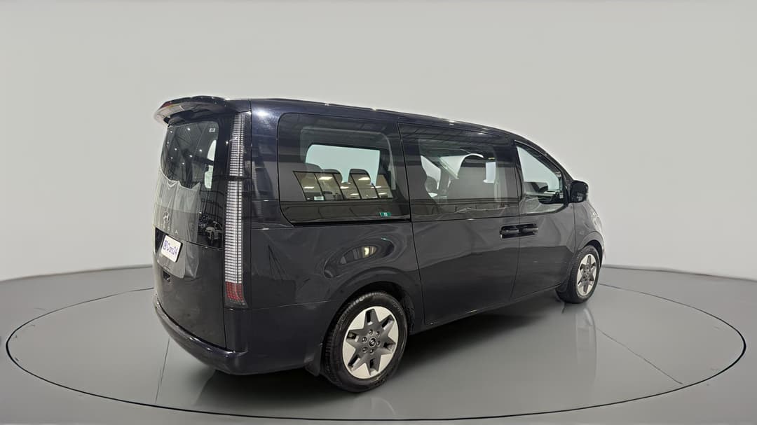 2022 Hyundai Staria Staria, Automatic, 83971 km, Right Back Diagonal (45- Degree) View