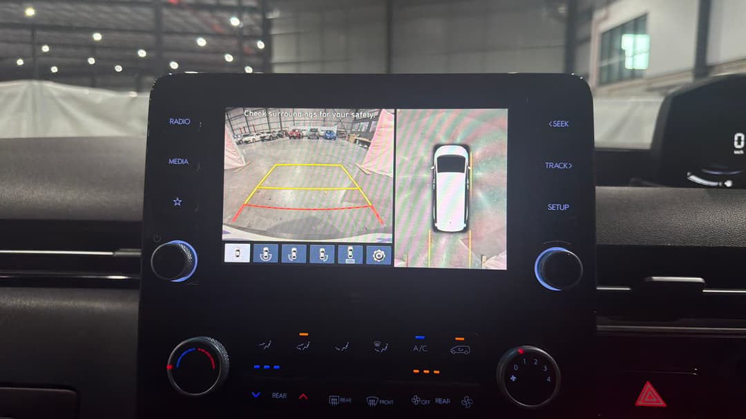 2022 Hyundai Staria Staria, Automatic, 83971 km, Parking Camera