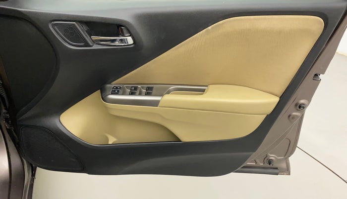 2015 Honda City 1.5L I-VTEC V MT, Petrol, Manual, 41,122 km, Driver Side Door Panels Control