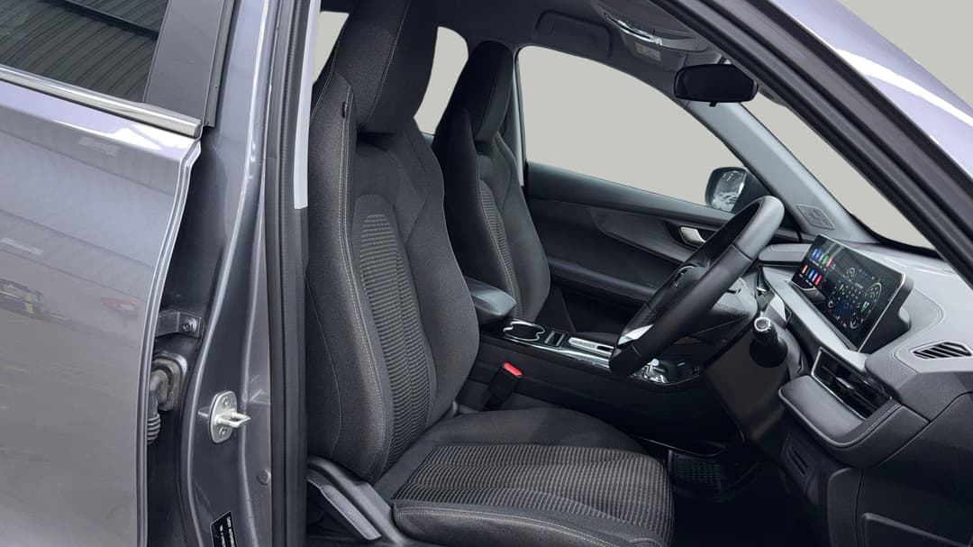 2025 Chery Tiggo 4 Urban, Automatic, 27827 km, Right Side Front Door Cabin View