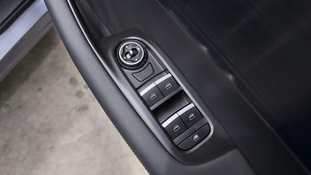2025 Chery Tiggo 4 Urban, Automatic, 27827 km, Drivers Side Door Panel Controls