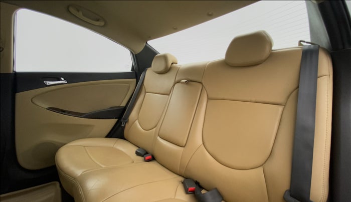 2013 Hyundai Verna FLUIDIC 1.6 SX VTVT, Petrol, Manual, 50,846 km, Right Side Rear Door Cabin