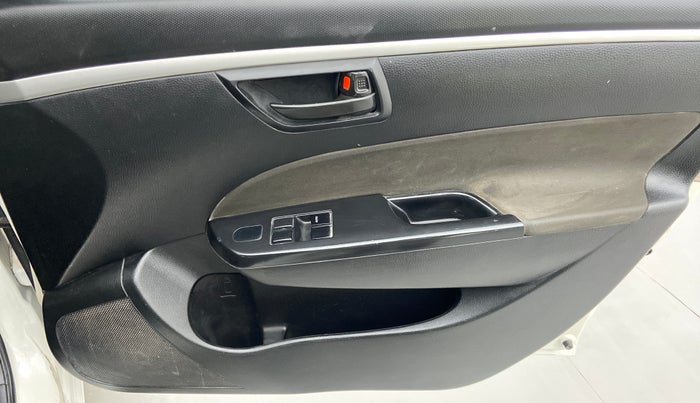 2015 Maruti Swift LDI O, Diesel, Manual, 69,023 km, Driver Side Door Panels Control