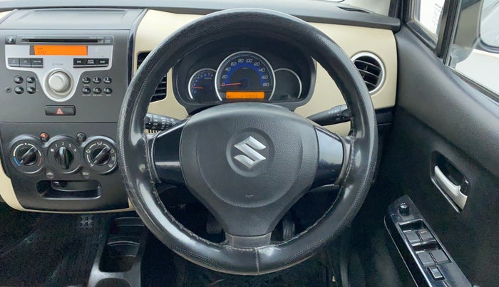 2018 Maruti Wagon R 1.0 VXI, Petrol, Manual, 44,143 km, Steering Wheel Close Up