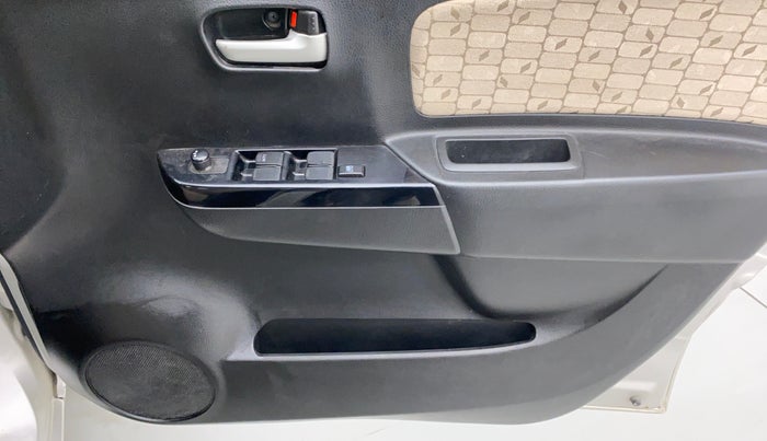 2018 Maruti Wagon R 1.0 VXI, Petrol, Manual, 44,143 km, Driver Side Door Panels Control