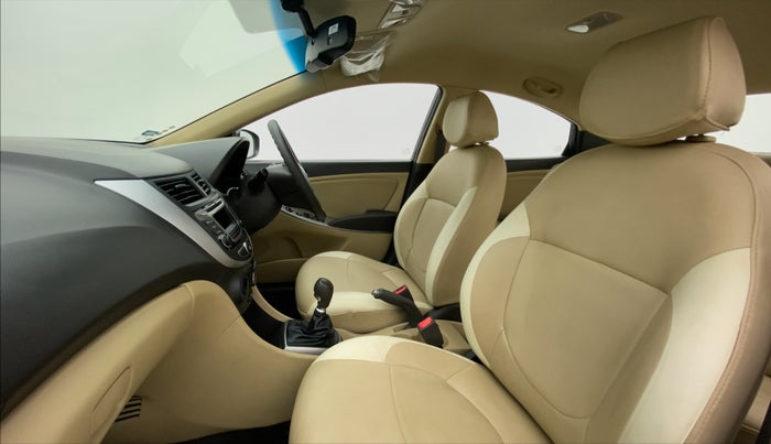 2015 Hyundai Verna FLUIDIC 1.4 VTVT, Petrol, Manual, 23,625 km, Right Side Front Door Cabin