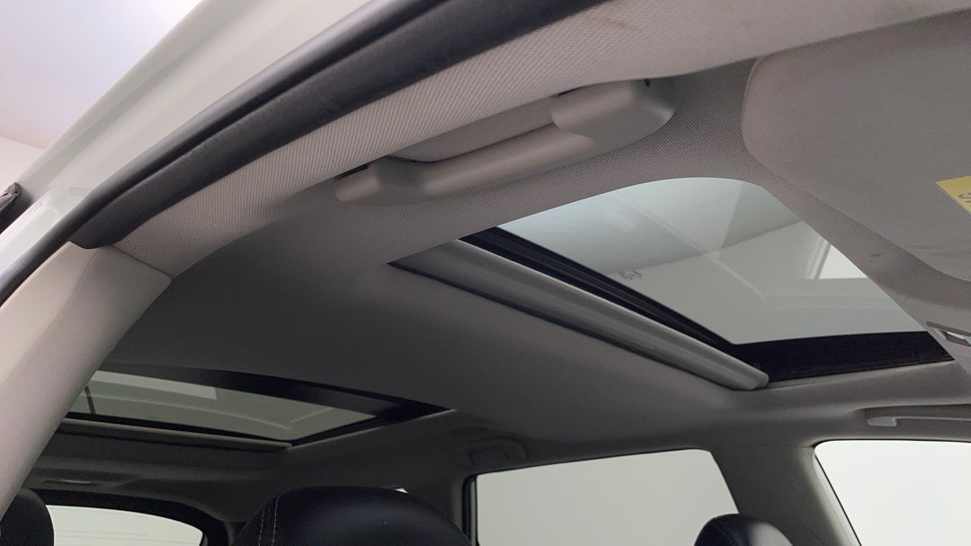 Interior Sunroof/Moonroof