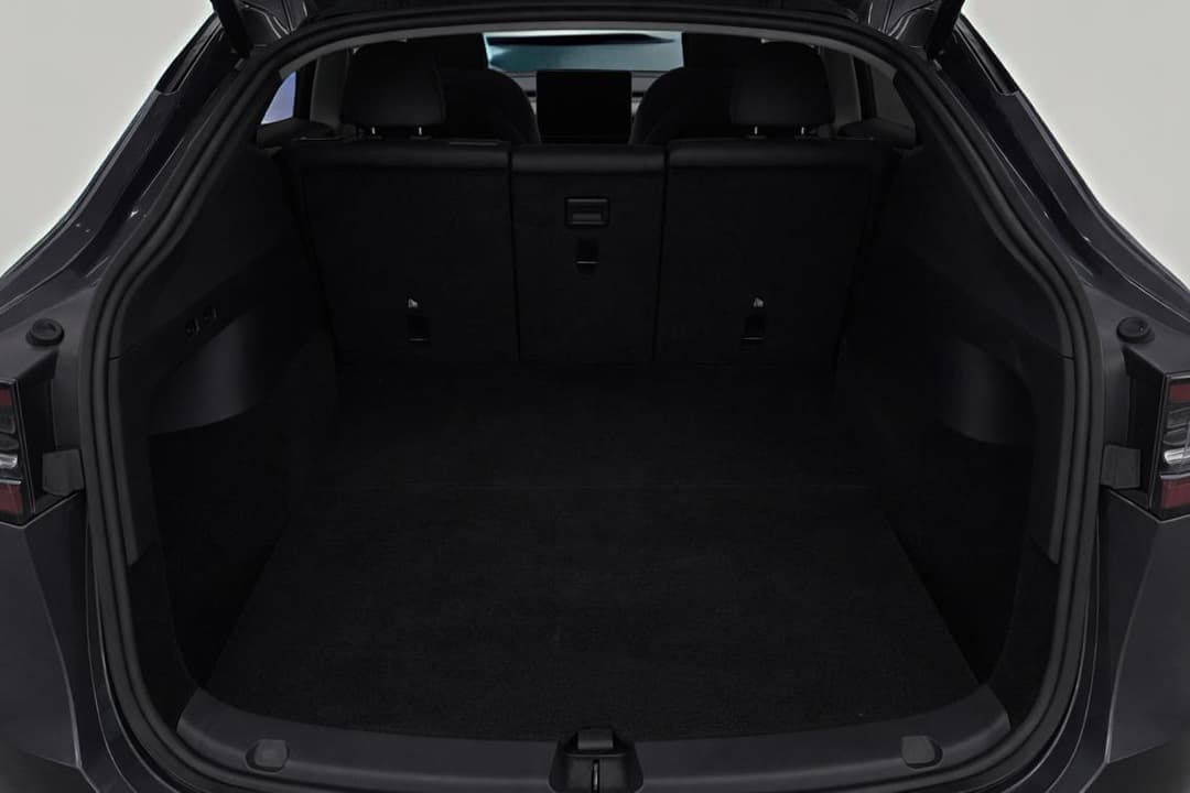 2023 Tesla Model Y Rear-wheel Drive, Automatic, 72983 km, Boot Inside View