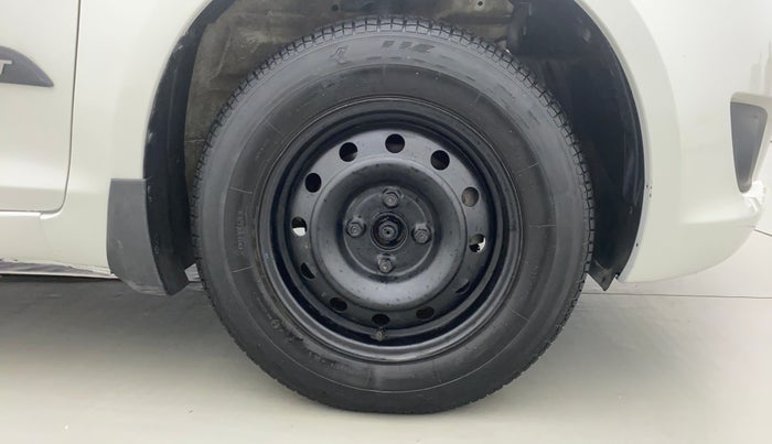 2017 Maruti Swift VDI ABS, Diesel, Manual, 77,826 km, Right Front Tyre