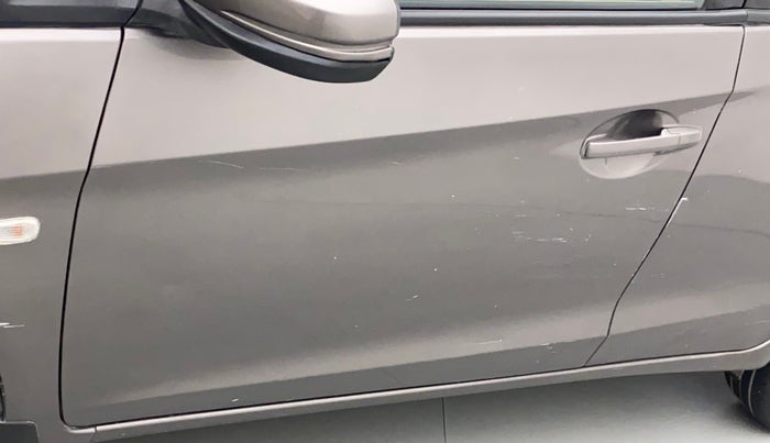 2015 Honda Amaze 1.2L I-VTEC S, Petrol, Manual, 77,720 km, Front passenger door - Paint has faded