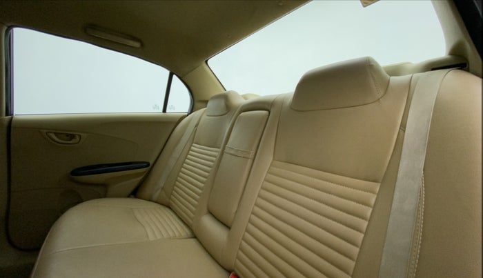2015 Honda Amaze 1.2L I-VTEC S, Petrol, Manual, 77,720 km, Right Side Rear Door Cabin