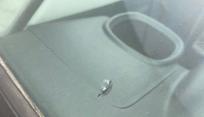2017 Maruti OMNI E 8 STR, Petrol, Manual, 47,095 km, Front windshield - Minor spot on windshield